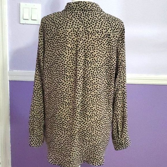 Apt. 9 Tan Spotted Button Down Long Sleeve Tunic Top - Picture 4 of 8